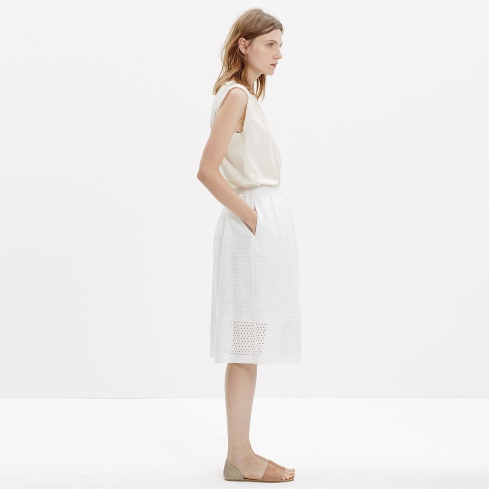 Madewell white eyelet skirt with pockets!